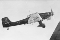 Junkers_Ju-87_STUKA