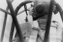 Junkers_Ju87_cockpit_and_pilot