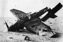 Junkers_Ju_87_Stuka_shot_down_over_El_Alamein