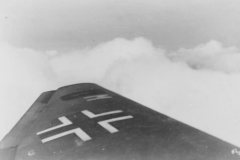 Junkers_Ju_87_left_wing