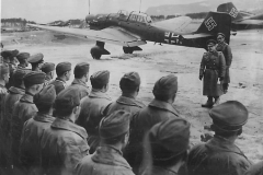 Milch_inspecting_Luftwaffe_pilots_in_Trondheim_23apr40