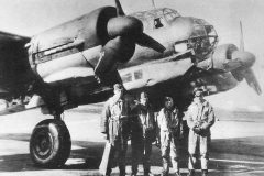 Junkers_Ju_88_D-1_and_crew