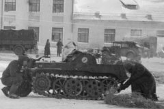 NSU_Kettenkrad_HK101_SdKfz_2_FJ_Fsch.Art_.Rgt_.1_Fallschirmjaeger-Div