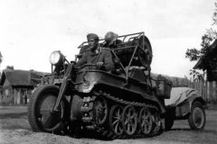 kettenkrad_with_trailer_sd_anh_1