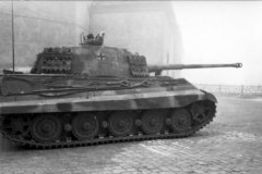 King_Tiger_Budapest_2