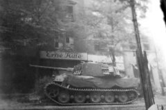 Kingtiger_somewhere_in_Berlin_April_1945