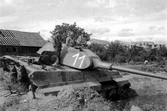 Tiger_2_tank_porsche_turret_11