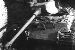Tiger_2_tank_porsche_turret_53