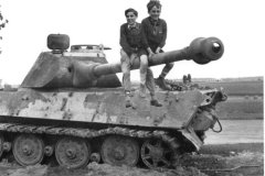 Tiger_2_tank_porsche_turret_82