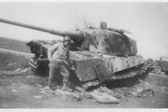 king_tiger_tank_16