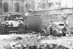 tiger2_destroyed_AFV_3