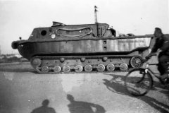 Land_Wasser_Schlepper_LWS_broadside
