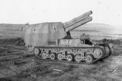 15_cm_sFH_13_1_Sf_auf_Geschuetzwagen_Lorraine_Schlepper_f