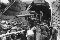 Me323_Gigant_and_FLAK_88_cm_east_front_Russia