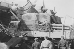 Me323_and_wehrmacht_truck