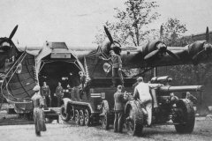 Messerschmitt_Me323_gigant_and_sdkfz_7_halftrack