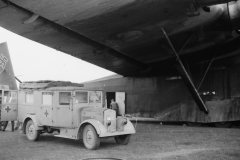 Messerschmitt_Me_323_and_wehrmacht_ambulance