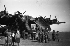 Messerschmitt_Me_323_loading_doors_and_the_load