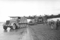 me323_552-0822-36_Tunesien_Zugmachinen_und_Me_323_Gigant