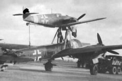 Mistel_1_Ju88_and_Me109