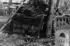 camouflaged_Nashorn_tank_destroyer
