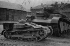 Neubaufahrzeug_and_Renault_UE