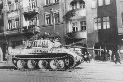Abandoned_Panther_Ausf_G_tank_from_19th_Panzer_Division__Poznan_1945