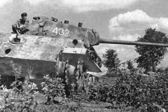 Destroyed_Panther_number_432_east_front