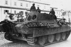 Panther_Ausf_A_tank_Rome_1943_Panzer_Regiment_4