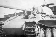 Panther_Ausf_D_od_Waffen_SS_1944