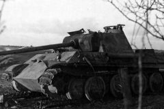 Panther_Ausf_G_Luxembourg_February_1945