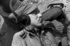Panther_and_panzersoldat_Italy
