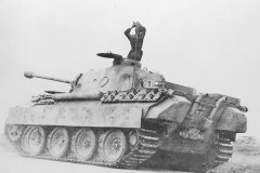 Panther_ausf_D_number_121