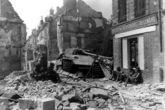 Panther_tank_France_1944