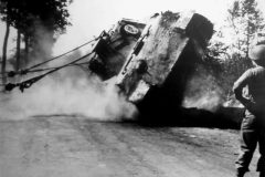 Panther_tank_France_1944_2