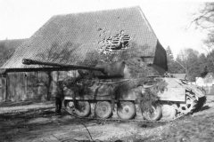 Panther_tank_Rhine_1945