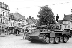 Panther_tank_in_France