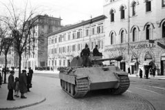 Panther_tank_in_Italy