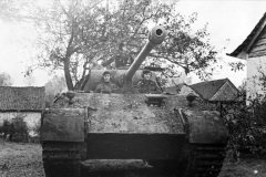 Panther_tank_in_North_France
