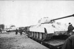 Panther_tank_number_511_winter_camouflage_2