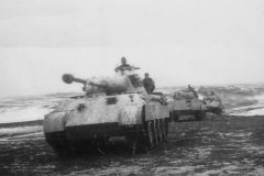 Panther_tanks_Eastern_front_Winter