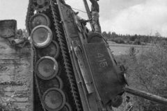 Panzer_V_Panther_Ausf_G_number_415_1944
