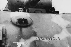 Panzer_V_Panther_Ausf_G_of_Fallschirm-Panzerkorps_Hermann_Goring