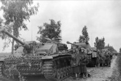 StuG_and_Panther_Italy_Nettuno