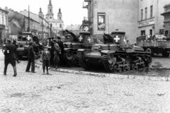 Panzer_35t_tanks_in_Radom_Poland_1939