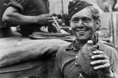 Panzerman_with_Feldflasche_Panzer_35t
