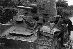 Destroyed_early_Panzer_38t
