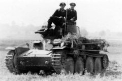 Panzer-38t-tank-4