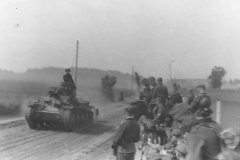Panzer_38t_eastern_front_Dunaburg-Pleskau_1941