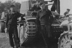 Panzer_38t_tank_crew